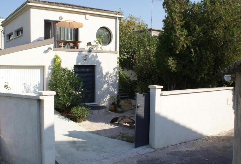 住宿加早餐  Pied à Terre En Ville