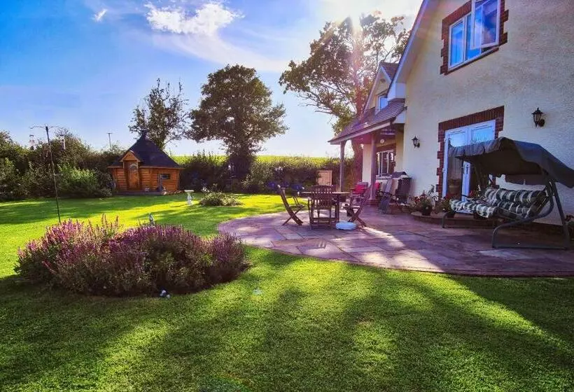 Henbere Farm B&b