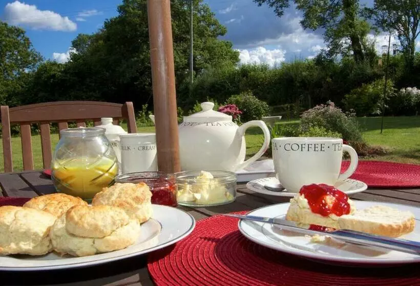 Henbere Farm B&b