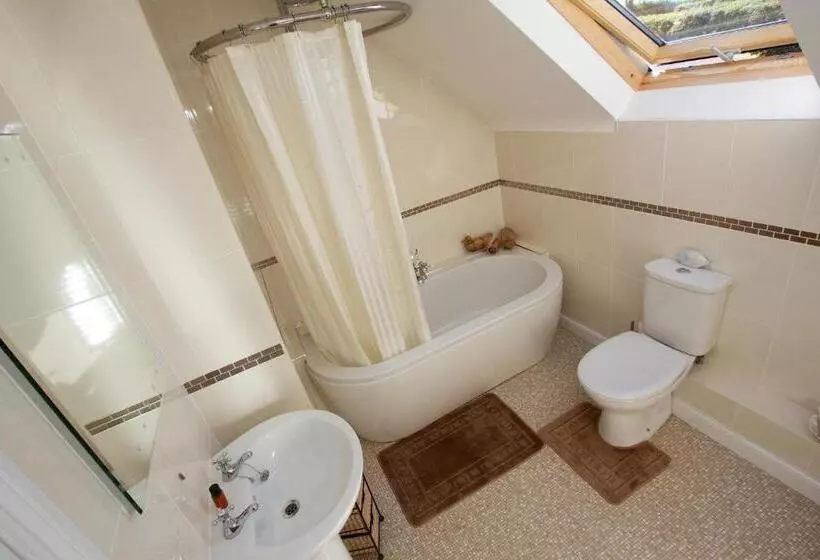 Henbere Farm B&b