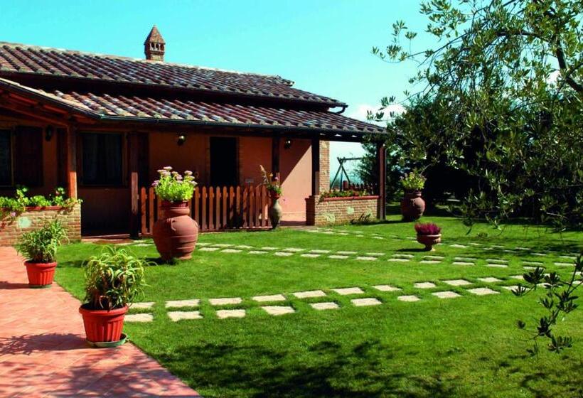 בית מלון כפרי Agriturismo La Dolce Collina