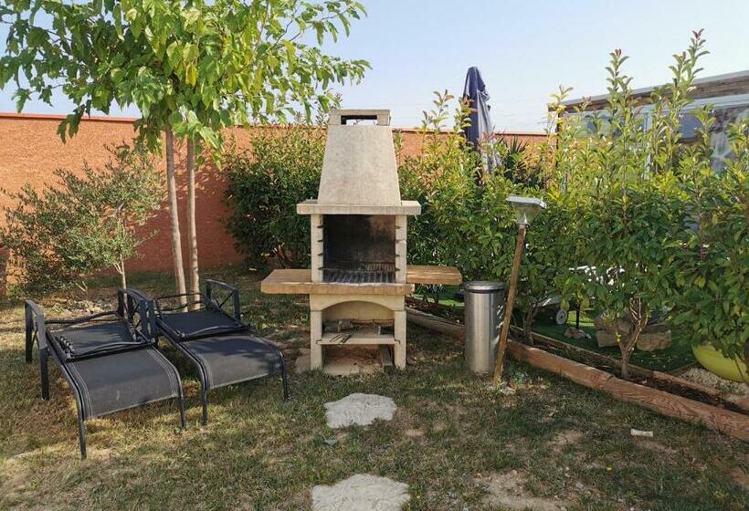 膳宿费 Cathares Holidays