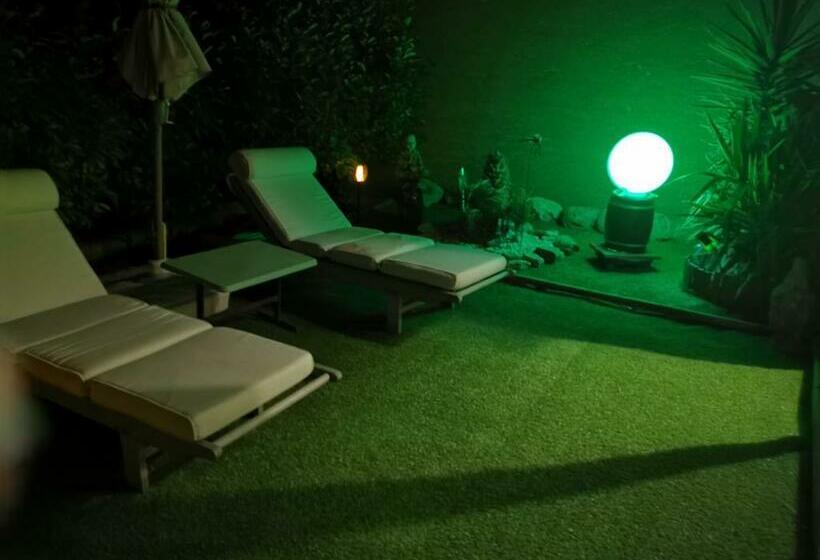 膳宿费 Cathares Holidays