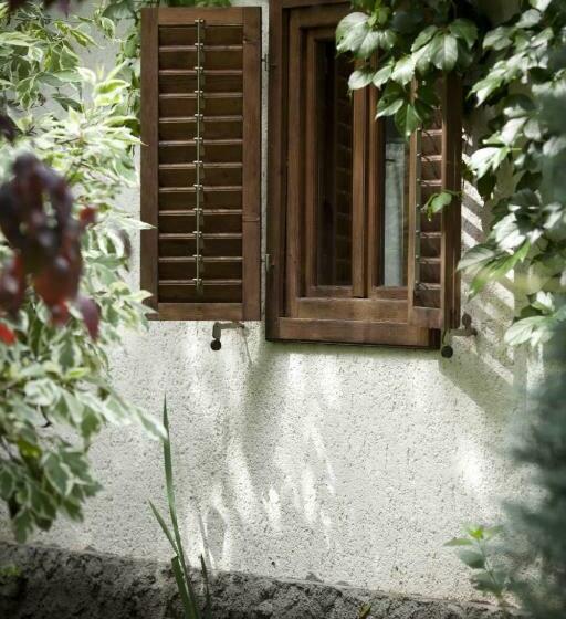 膳宿费 ács Kúria