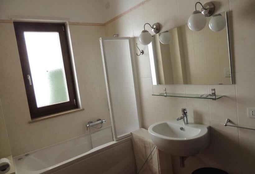 Pensjonat Domus Taranto Unica Sede