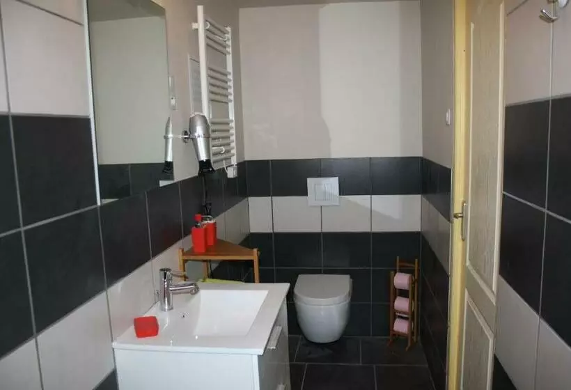 Aamiaismajoitus (B&B) La Perle Du Lot