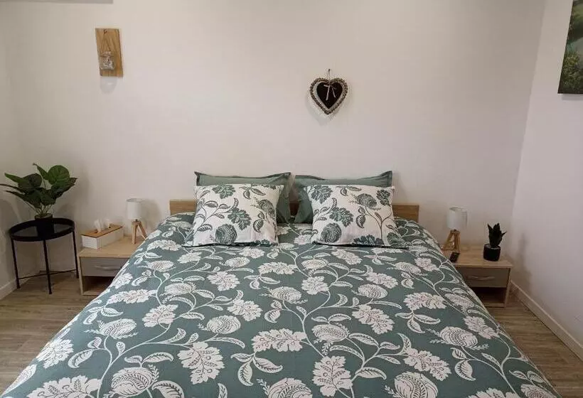 Aamiaismajoitus (B&B) Le Chabassole  Chambres D Hôtes   Gorges Du Verdon