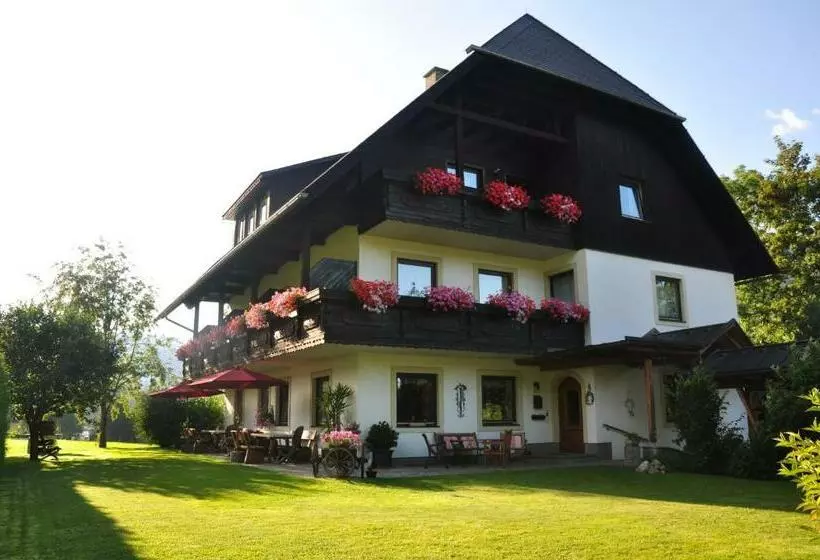 Aamiaismajoitus (B&B) Pension Kreischberg Mayer