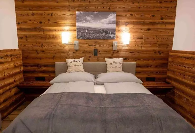 Aamiaismajoitus (B&B) Pension Kreischberg Mayer