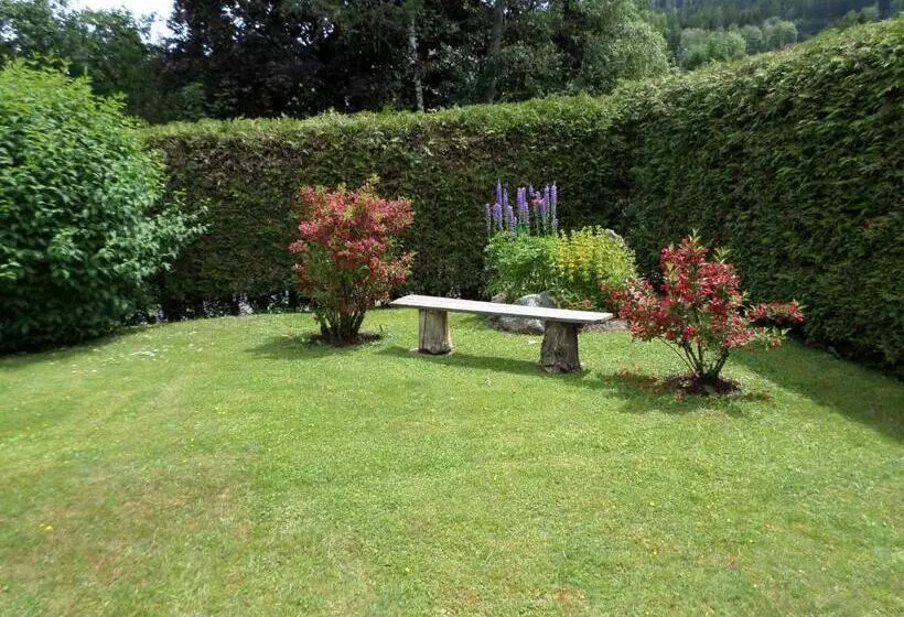 Aamiaismajoitus (B&B) Pension Kreischberg Mayer