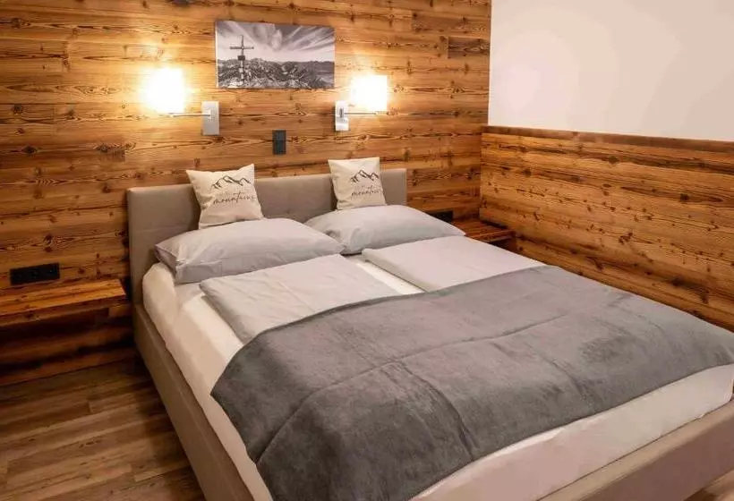 Aamiaismajoitus (B&B) Pension Kreischberg Mayer