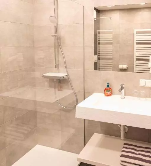 Aamiaismajoitus (B&B) Pension Kreischberg Mayer