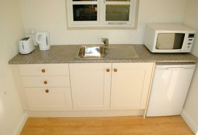 Bed and Breakfast Field Cottage Bed And Continental Breakfast