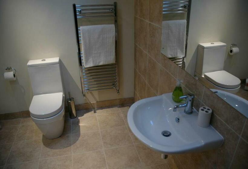 Bed and Breakfast Field Cottage Bed And Continental Breakfast