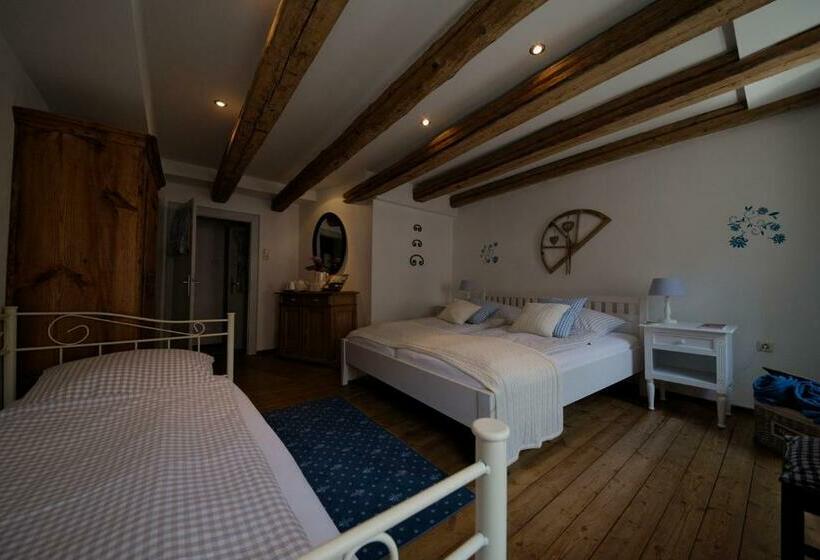 Goldgemäuer Appartements