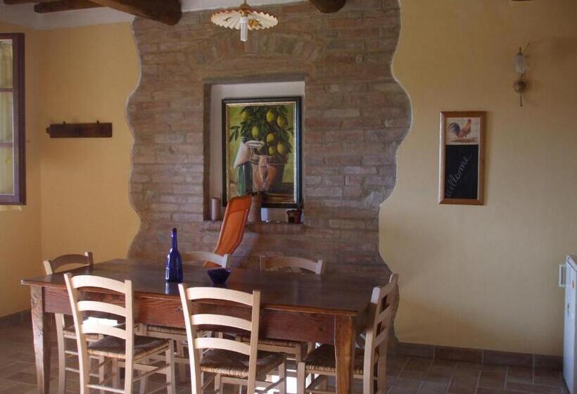 فندق Agriturismo Il Torrione