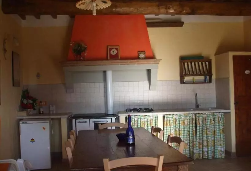 Hotelli Agriturismo Il Torrione