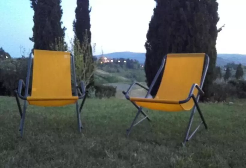Hotelli Agriturismo Il Torrione