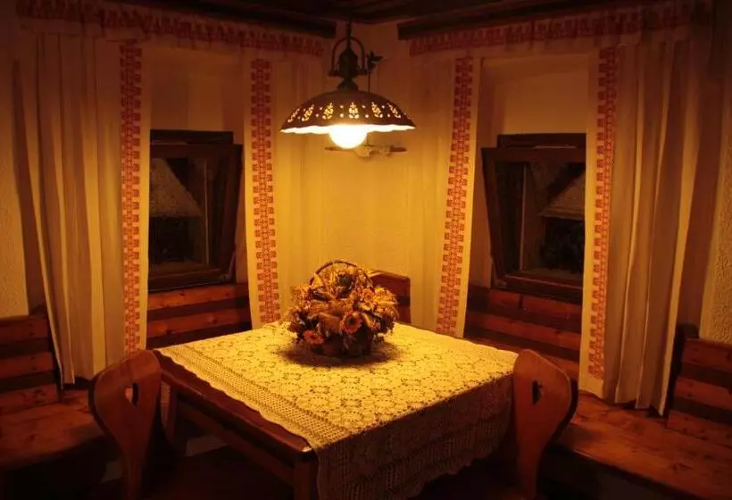 پانسیون Garden Apartments Maria