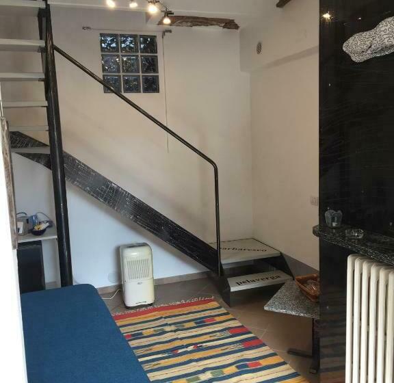 膳宿费 Vicolo Del Pozzo