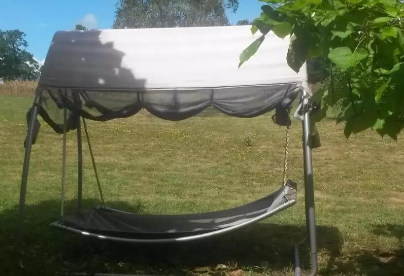 Aamiaismajoitus (B&B) Chambres D Hôtes Le Perdigon