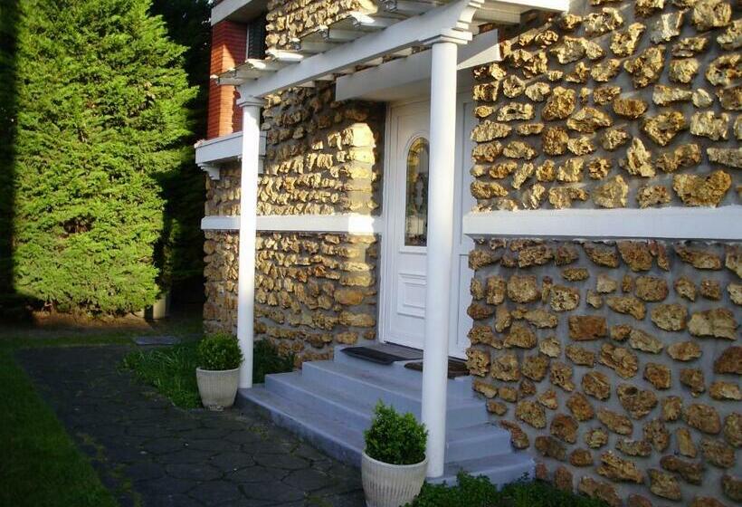 膳宿费 Chambre Coquette