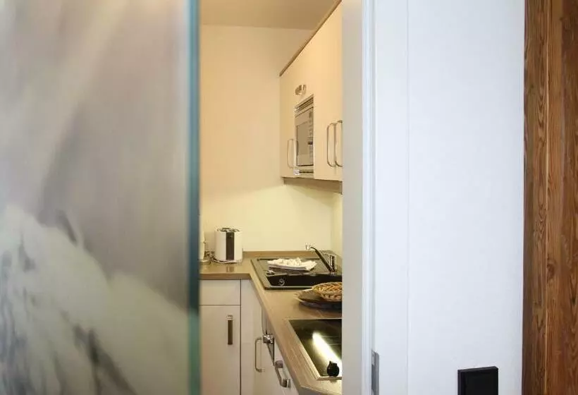 ペンション Gästehaus Sinz