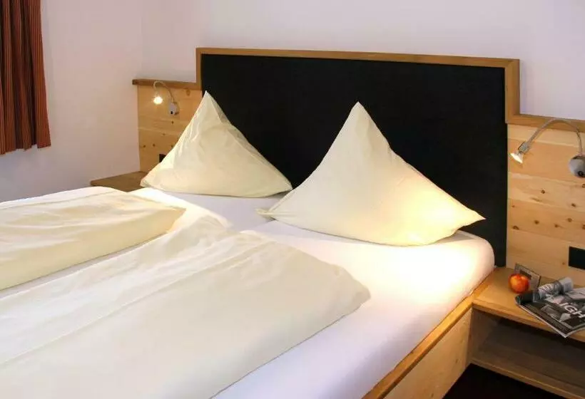 ペンション Gästehaus Sinz