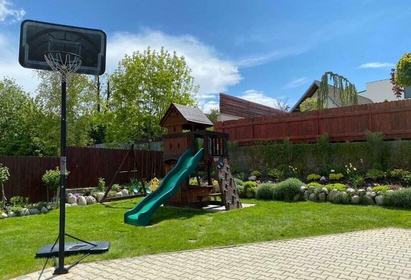 פנסיון Villa Butterfly