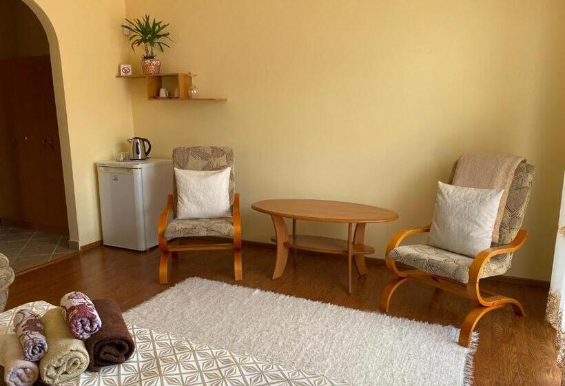 פנסיון Villa Butterfly