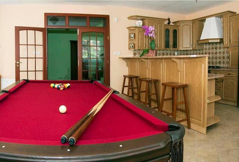 פנסיון Villa Butterfly