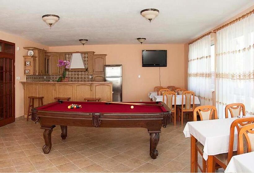 פנסיון Villa Butterfly