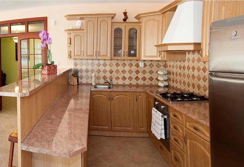 פנסיון Villa Butterfly