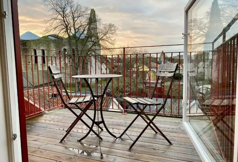 Sköna Hönor Apartments