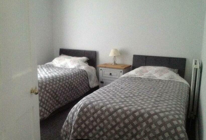 ベッドアンドブレックファースト Beechwood House