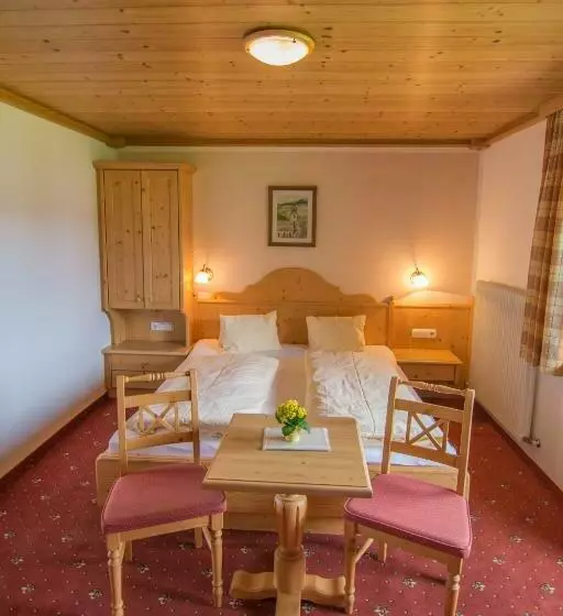 Aamiaismajoitus (B&B) Frühstückspension Samerhof