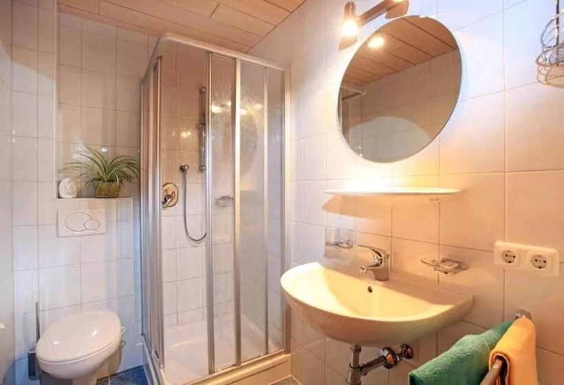 Aamiaismajoitus (B&B) Frühstückspension Samerhof