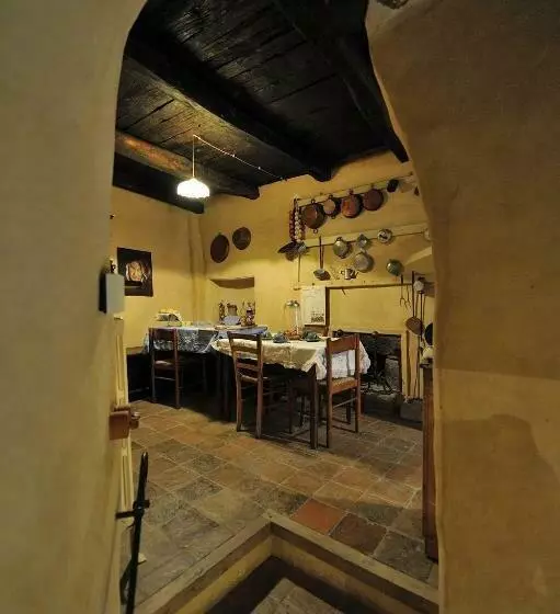 ベッドアンドブレックファースト La Preta Nera