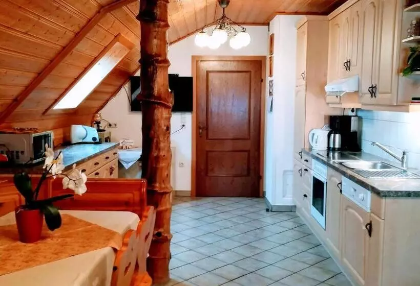 هتل Familienbauernhof Imitz, Ferienwohnung