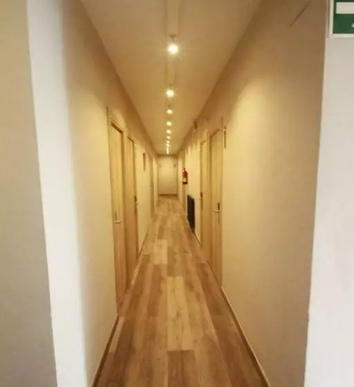 Hotelli H De L Anton