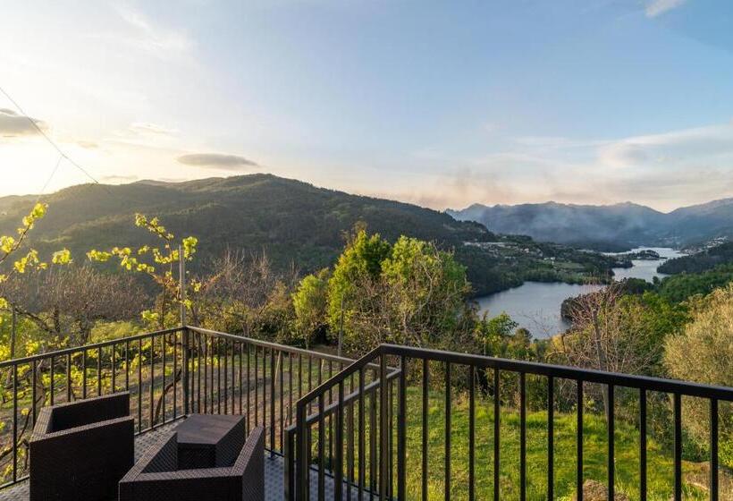 هتل Quinta De Calvelos