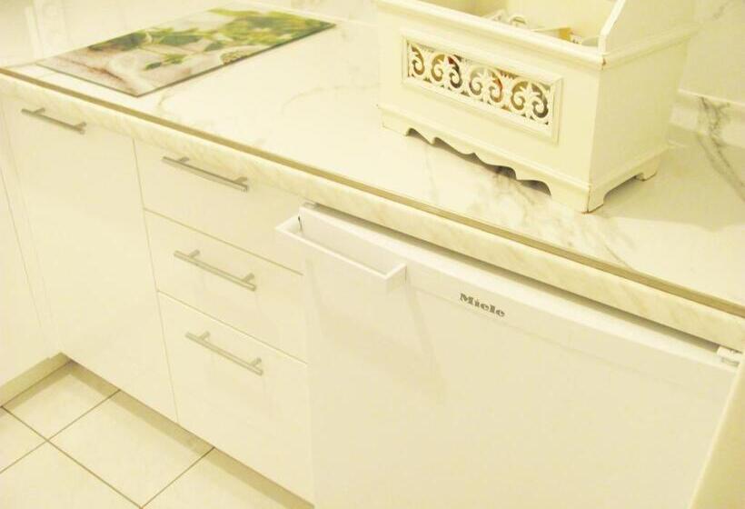 Pensão Apartment Storchenfärbe