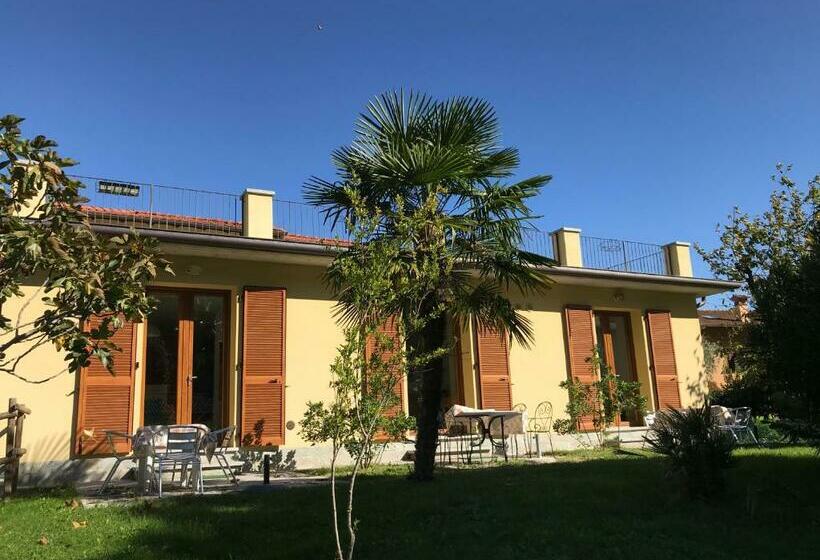 ペンション Casa Pini