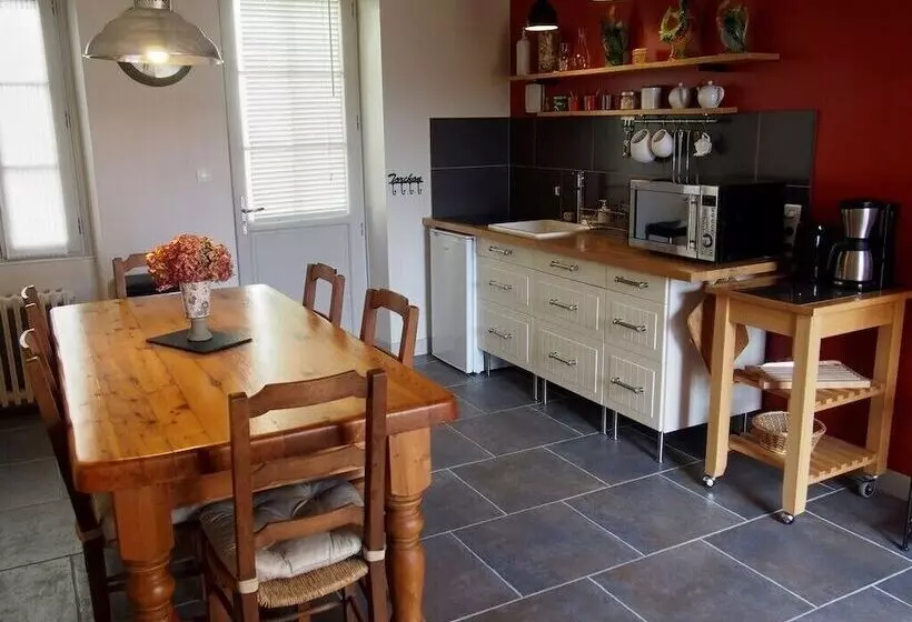 Majatalo Chambres D Hôtes Rue Du Poids