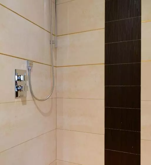 پانسیون Chambres Houdaille