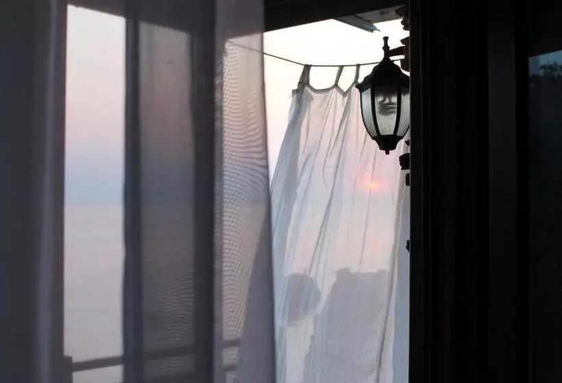 Majatalo Deep Blue Guest House