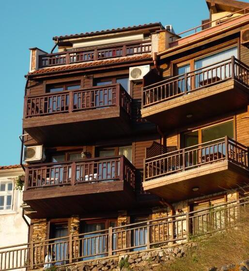 بنسيون Deep Blue Guest House