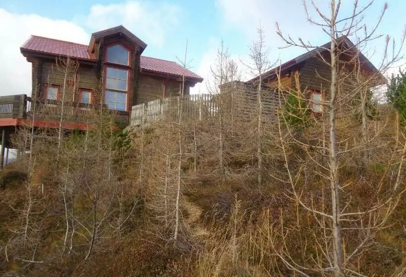 پانسیون Guesthouse Elínar Helgu