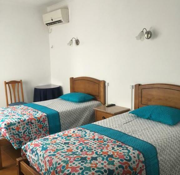 بنسيون Hospedaria O Castelo