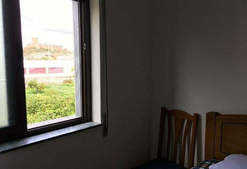 بنسيون Hospedaria O Castelo